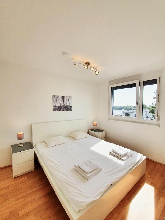 Near Lake Two Bedroom Fully Furnished Apartment Wien Ngoại thất bức ảnh